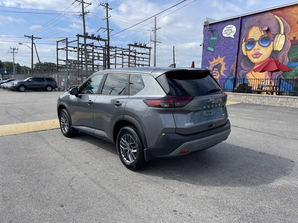 Used 2023 Nissan Rogue S AWD/4WD image 3