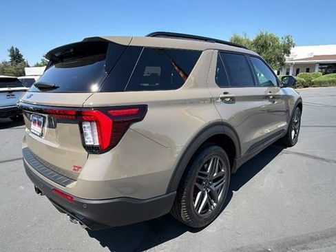 New 2026 Ford Explorer ST w/ Sun And Sound Package AWD/4WD image 4