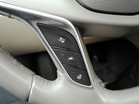 Used 2017 Cadillac XT5 Luxury w/ Driver Awareness Package image 39