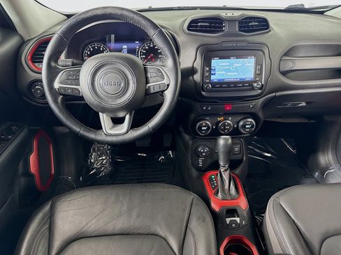 Used 2016 Jeep Renegade Trailhawk w/ Premium Trailhawk Package image 25