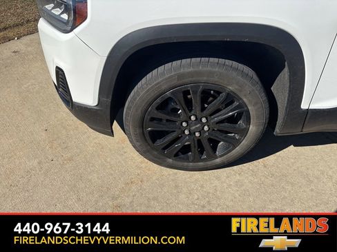 Certified 2023 GMC Acadia SLE w/ Driver Convenience Package image 56