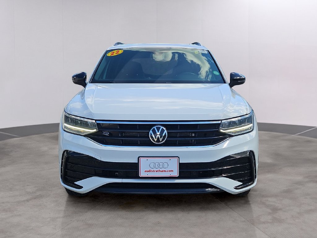 Used 2022 Volkswagen Tiguan SE R-Line AWD/4WD image 2