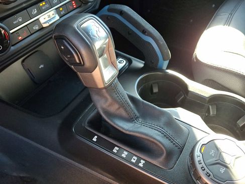 Used 2023 Ford Bronco Wildtrak AWD/4WD image 15