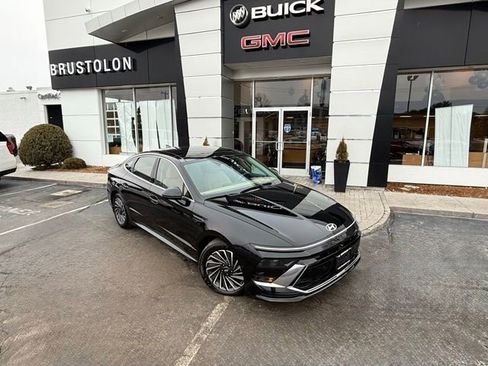 Used 2024 Hyundai Sonata Limited image 2