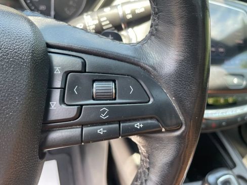 Used 2019 Cadillac XT4 Premium Luxury w/ Technology Package AWD/4WD image 35