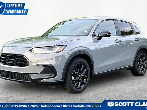 Used 2024 Honda HR-V Sport image 3