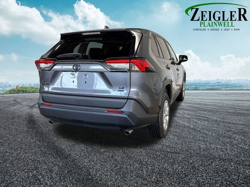 Used 2023 Toyota RAV4 LE image 8