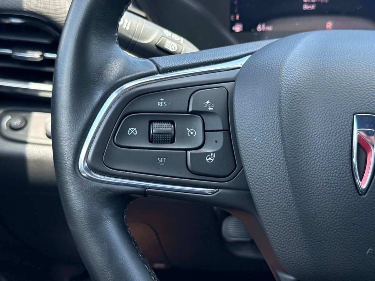 Used 2024 Buick Envista Sport Touring w/ Convenience I Package FWD image 28