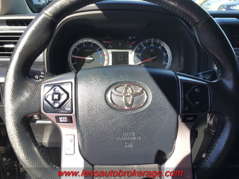 Used 2015 Toyota 4Runner SR5 AWD/4WD image 15