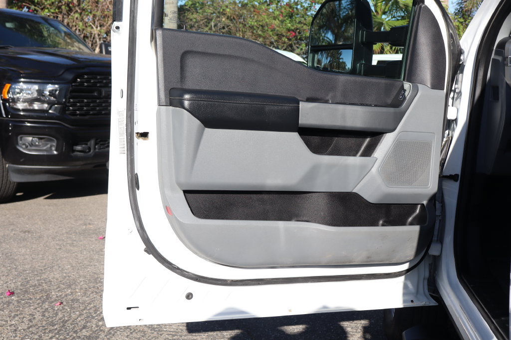 Used 2024 Ford F350 XLT AWD/4WD image 18