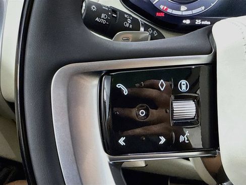 New 2026 Land Rover Range Rover SE AWD/4WD image 12