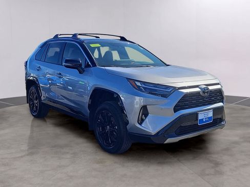 Used 2025 Toyota RAV4 XSE w/ Advanced Technology Package image 3