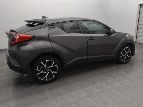 Used 2018 Toyota C-HR XLE image 10