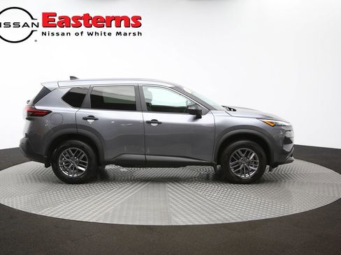 Used 2023 Nissan Rogue S image 68