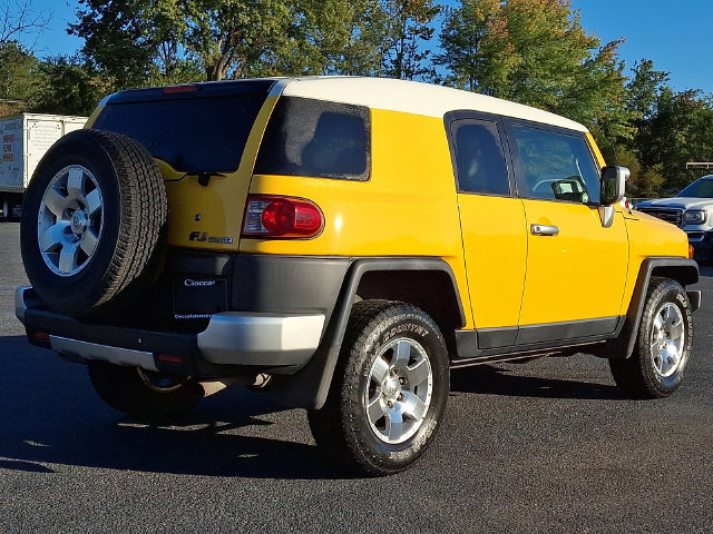 Used 2007 Toyota FJ Cruiser 2WD image 8