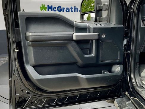 Used 2019 Ford F150 XLT w/ Equipment Group 302A Luxury AWD/4WD image 18