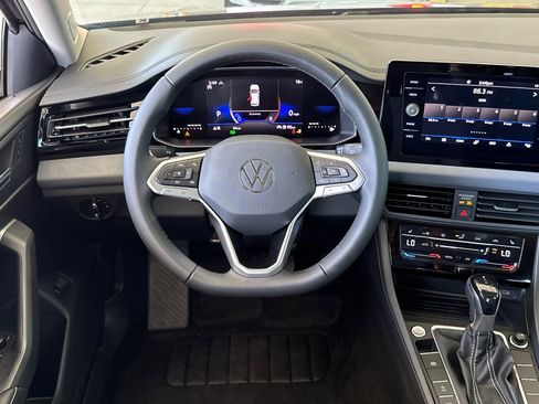 New 2025 Volkswagen Jetta SE image 14