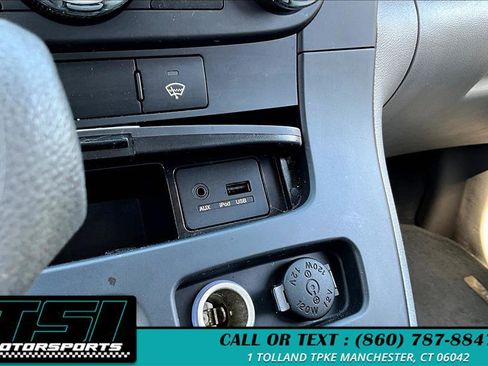 Used 2014 Kia Sedona LX image 33