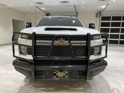 Used 2024 Chevrolet Silverado 2500 Custom w/ Custom Convenience Package AWD/4WD image 8
