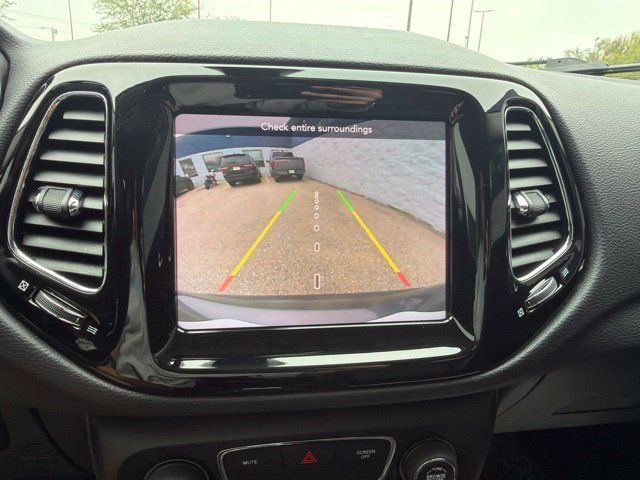 Used 2020 Jeep Compass Limited AWD/4WD image 27