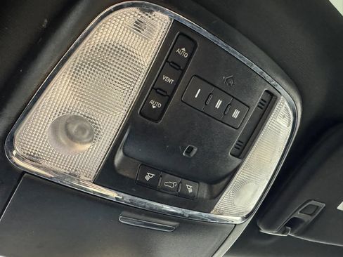 Used 2018 Dodge Durango GT w/ Premium Group AWD/4WD image 25