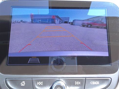Used 2025 Chevrolet Malibu LT FWD image 13