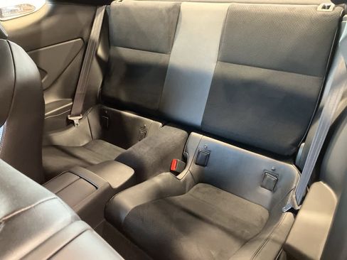 Used 2025 Toyota GR86 Premium image 22