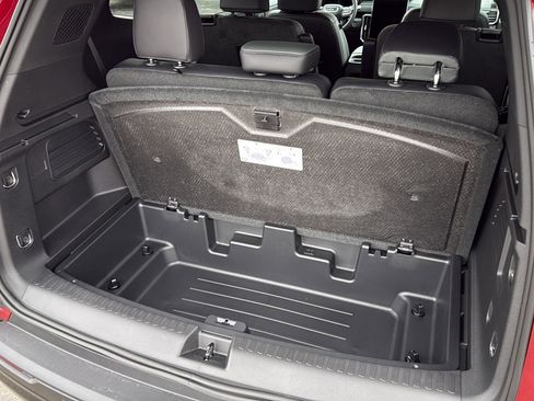 New 2026 GMC Acadia AT4 w/ Luxury Package image 15