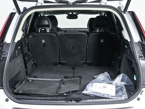 Used 2025 Volvo XC90 T8 Ultra AWD/4WD image 31