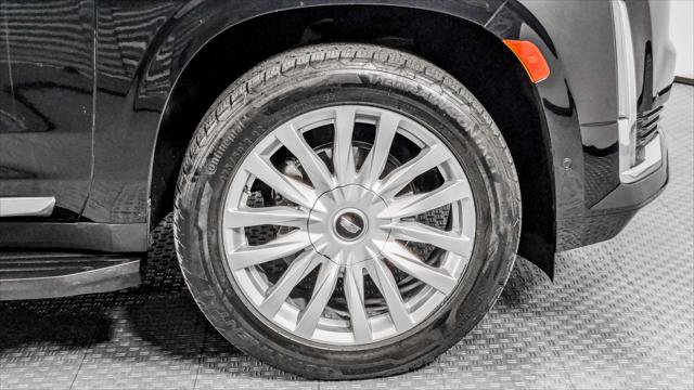 Used 2022 Cadillac Escalade ESV Luxury RWD image 33