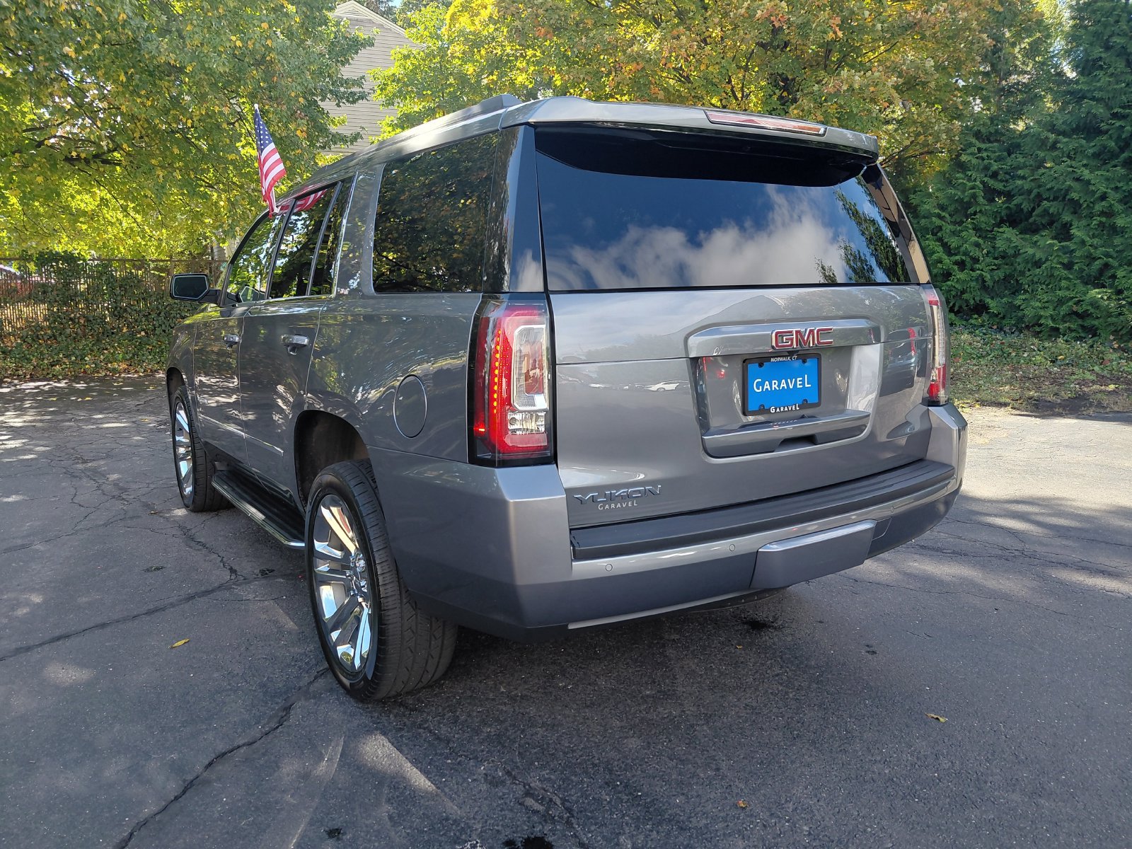 Used 2018 GMC Yukon SLT w/ Premium Edition AWD/4WD image 37