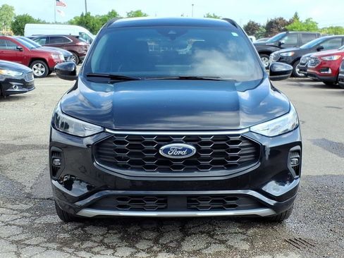 Used 2023 Ford Escape ST-Line Select w/ Tech Pack #1 AWD/4WD image 8