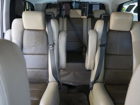 Used 2018 Mercedes-Benz Metris Passenger image 23