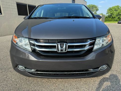 Used 2014 Honda Odyssey Touring image 2