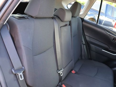 Used 2021 Toyota RAV4 LE AWD/4WD image 12
