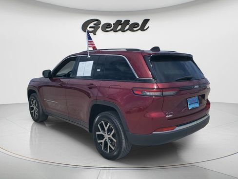 Used 2023 Jeep Grand Cherokee Limited AWD/4WD image 6