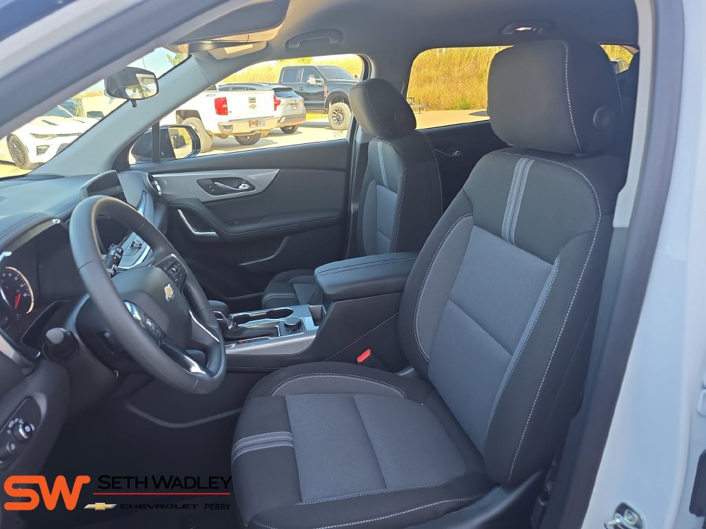 New 2026 Chevrolet Blazer LT w/ Midnight/Sport Edition FWD image 16