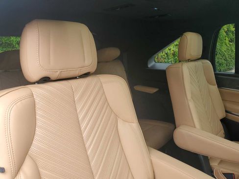 Used 2025 Cadillac Escalade IQ Luxury 2 AWD/4WD image 17