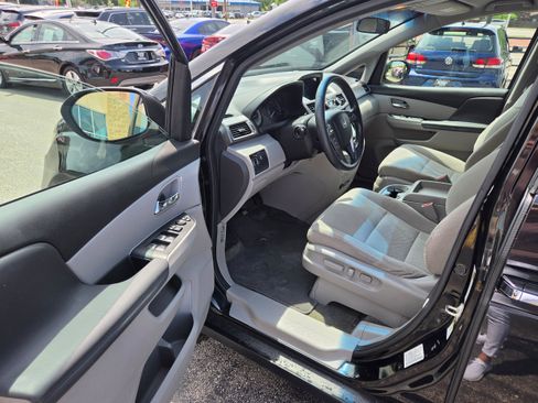 Used 2016 Honda Odyssey EX image 5