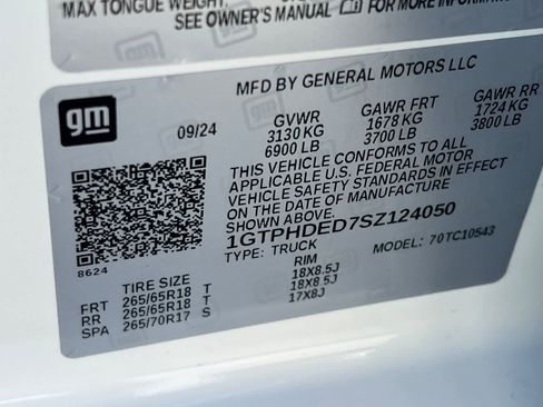 Used 2025 GMC Sierra 1500 SLT RWD image 38