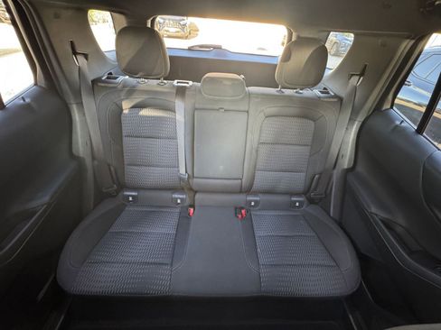 Used 2025 Chevrolet Equinox LT image 37