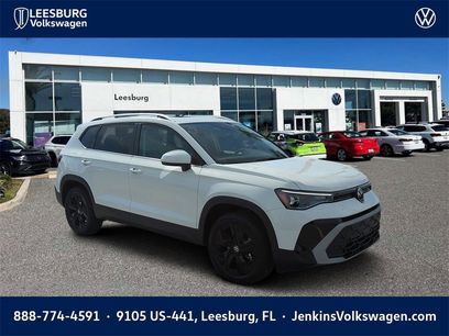 New 2025 Volkswagen Taos SE