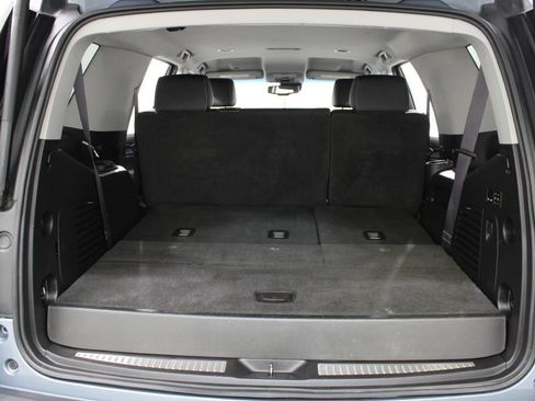 Used 2016 GMC Yukon SLT AWD/4WD image 25