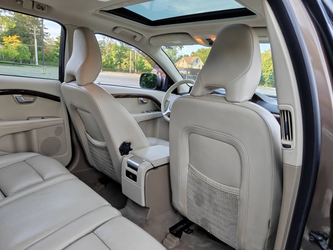 Used 2013 Volvo XC70 T6 AWD/4WD image 23