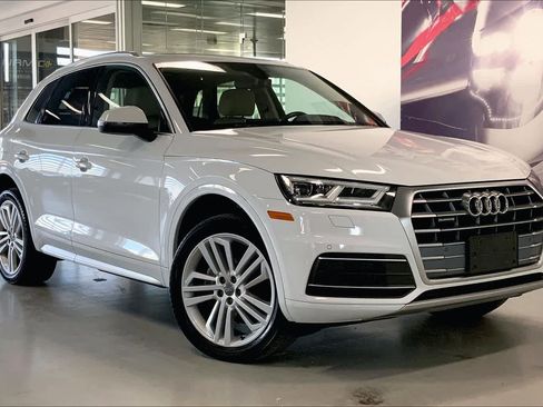 Used 2020 Audi Q5 2.0T Premium Plus w/ Premium Plus Package image 19