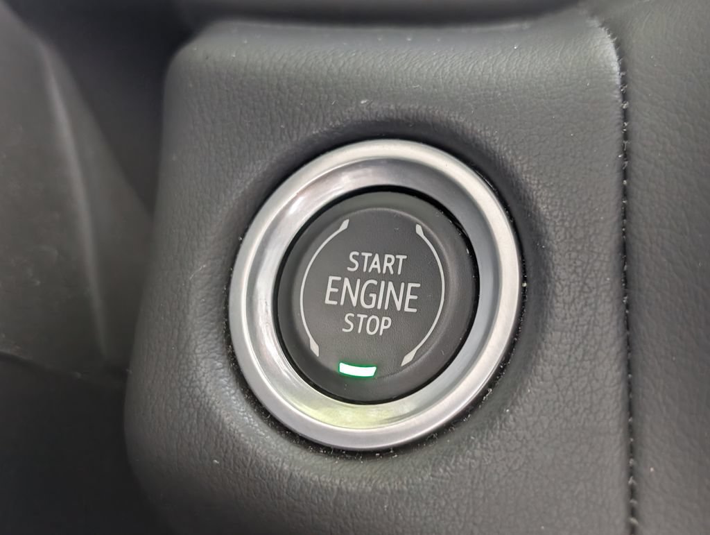 Used 2021 Chevrolet Tahoe RST RWD image 34