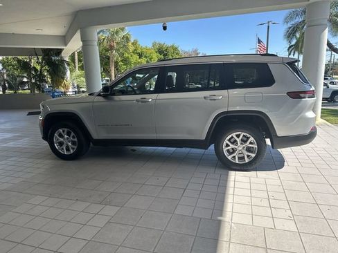 Used 2023 Jeep Grand Cherokee L Limited RWD image 15
