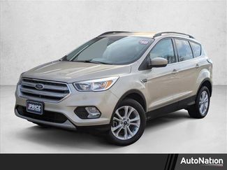 Used 2018 Ford Escape SE video 1