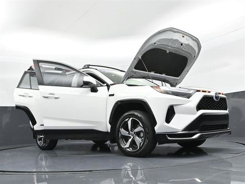 Used 2024 Toyota RAV4 SE w/ Weather & Moonroof Package AWD/4WD image 46