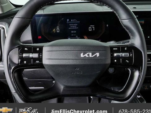 Used 2026 Kia Sorento S FWD image 8